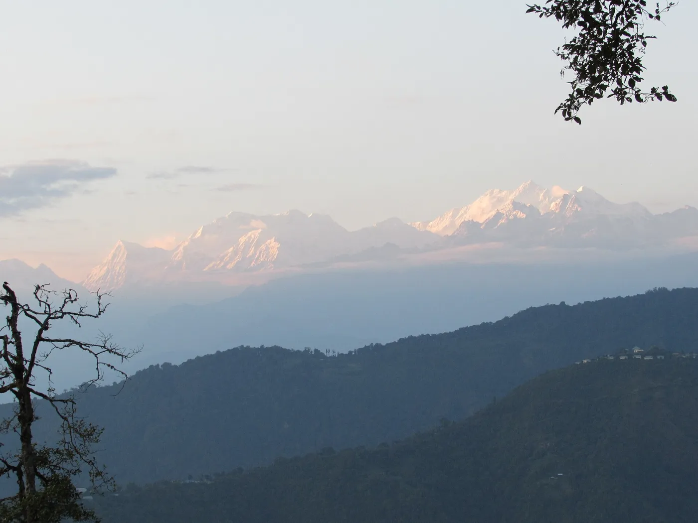 English: Ravangla, Sikkim
বাংলা: রবাংলা, সিক্কিম

हिन्दी: रंगला, सिक्किम